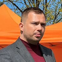 Из партии уходят люди, меня это разочаровывает. Я остаюсь: Андрей Козлов