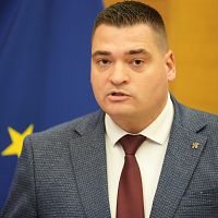 «Это часть нашей истории»: вице-мэр Ратниекс против переименования парка Победы «Это часть нашей истории»: вице-мэр Ратниекс против переименования парка Победы