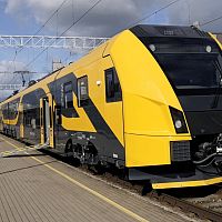 Рюкзак спас школьника после столкновения поездом в Риге