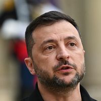 Зеленский провел телефонный разговор с делегацией США Зеленский провел телефонный разговор с делегацией США