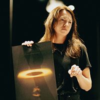 Премьера в Аркаде Театра Чехова: «Созвездия» в постановке Дж. Дж. Джилинджера