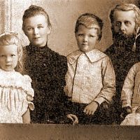 В ссылку, в Бауску! Как лучший друг Льва Толстого провел там целый год