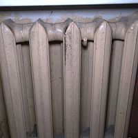 Абсурд! RNP выставляет рижанке счета за отопление, которого нет