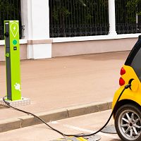 Электромобили в Латвии: как государственная поддержка и инфраструктура делают будущее доступным