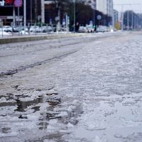 Хотели снега? Утром в Латвии затруднено движение на дорогах