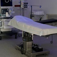 «12 лет в очереди»: в Латвии выявили самые долгие ожидания лечения