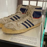 «Коррупцией пахнет за километр»: Министерство образования в центре скандала