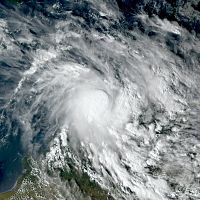 Засыпет всех! Европа уходит под снег циклона Элли