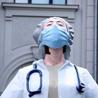 Врачей судят за новогодний корпоратив. Серьёзно, KNAB?