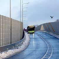 Достала из сумки нож и утверждала, что не выдержит: шокирующий случай в рижском автобусе