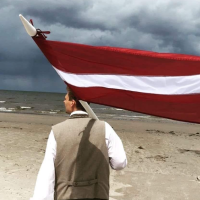 Поддерживать Венесуэлу = поддерживать Россию: юные Нацблоковцы шокированы публичной акцией