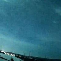 В небе над Латвией зафиксирована яркая вспышка: что это было?