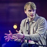 Два парня стали самыми молодыми миллиардерами Европы, научив любого желающего создавать сайты