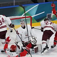 Латвийские хоккеисты заняли последнее место в группе: что теперь?