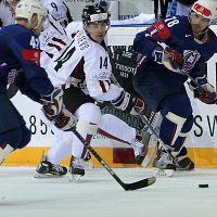 Бывший игрок сборной Латвии по хоккею Тамбиев стал тренером питерского клуба: СГБ уже в курсе