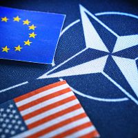 Курсом СССР: Европу зовут к противостоянию с США — и что мы выиграем? Курсом СССР: Европу зовут к противостоянию с США — и что мы выиграем?