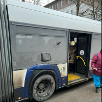 «Вы автобусы вообще моете?» Рижане возмущены тем, как выглядит общественный транспорт