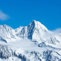 «Оставил её в метре от вершины»: трагедия в Альпах