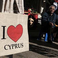 «Признаюсь, я выругалась на русском»: латышка приехала на Кипр, а там всё на русском языке