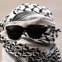 Шведы совсем озверели: кидают гранаты в центре Копенгагена. Или погодите… это не совсем шведы?