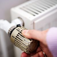 Опрос Press: люди хотят от государства не денег, а более низких тарифов на тепло. Реально ли это?