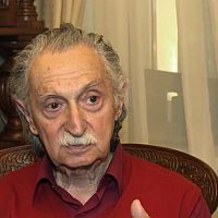 «Люди ночами стояли за билетами»: долголетний режиссер Русской драмы отмечает юбилей