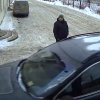 Лучше б явиться самому: полиция разыскивает человека (ВИДЕО)