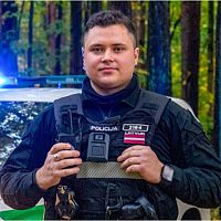 «Я просто действовал». Рижский полицейский вытащил человека с того света