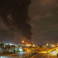 Вы их так только сплотите! США недовольны ударами Израиля по нефтехранилищам Ирана