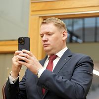 Это же влияние «русского мира» без танков! Смилтенс на суде цитирует Дугина Это же влияние «русского мира» без танков! Смилтенс на суде цитирует Дугина