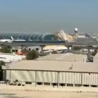 Аэропорт в Дубае закрыт после атаки дрона; третий эвакуационный рейс отложен