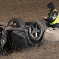 В тяжёлой аварии в Тукумском крае в пятницу пострадала семья с детьми