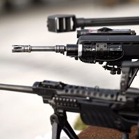 Улететь не получится, надо учиться сражаться: репортаж Politico с урока военной подготовки в Латвии