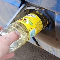 «Залил подсолнечное масло и поехал!» Не повторяйте такие эксперименты (ВИДЕО)