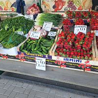 «Кто там закупается, русня?» Люди обсудили Центральный рынок с неприглядной стороны