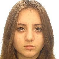 Ушла в субботу вечером и не вернулась: полиция ищет пропавшую школьницу