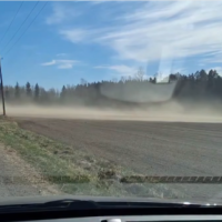 Том Брицис: в Латвии начался сезон песчаных бурь (ВИДЕО)