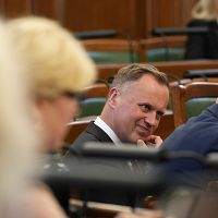 «Мы наблюдаем этакую шизофрению»: Таварс о поведении правительства Силини