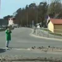 «Очередная авария в этом месте»: в Огре столкнулись две автомашины (ВИДЕО)