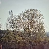 Горит комплекс зданий бывшего Рижского вагоностроительного завода