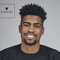 «Следующая — Божена?» Бразильскому блогеру могут дать гражданство ЛР; публика озадачена