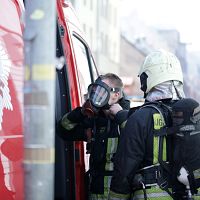 Пожар шёл из подвала: в Болдерае жители многоэтажки ночью проснулись в огне