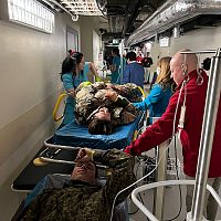 Взрыв, 80 раненых и час на спасение: медики учились войне