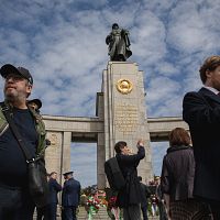«Русский язык на каждом углу»: латышка осталась недовольна Берлином — очень «советский»