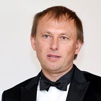 В Страдиня от должности отстранен руководитель клиники: дело о возможной коррупции