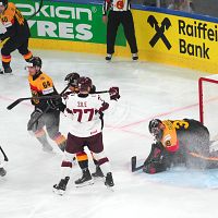 Сборная Латвии по хоккею выиграла на чемпионате мира у Германии