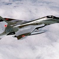 Он угнал новейший МиГ-29 с помощью снотворного: история последнего воздушного побега холодной войны Он угнал новейший МиГ-29 с помощью снотворного: история последнего воздушного побега холодной войны