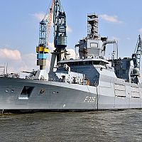 В Германии повреждён военный корабль: кто стоит за диверсиями?