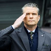 Вас же снова завоёвывают! Министр обороны США обратился к Европе в годовщину высадки в Нормандии Вас же снова завоёвывают! Министр обороны США обратился к Европе в годовщину высадки в Нормандии