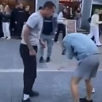 Жестокая драка с нокаутом. Юрмала открыла курортный сезон? (видео)